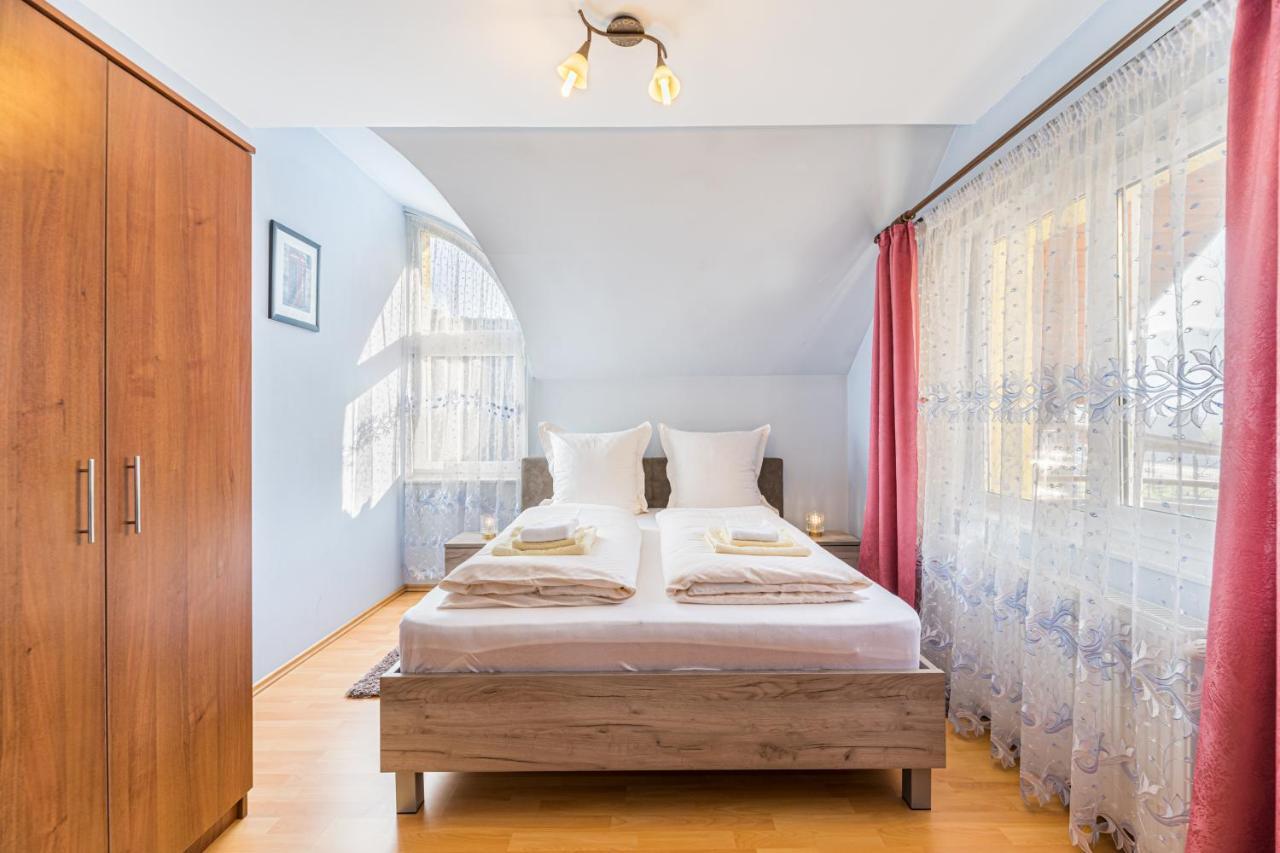 Casa David Villa Sacele Bagian luar foto